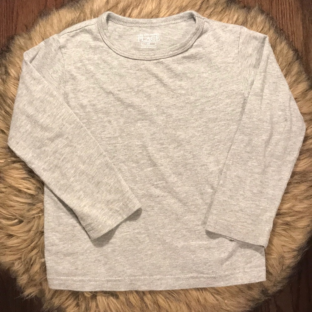 Children’s Place Gray Long Sleeve Tee. Size 2T.